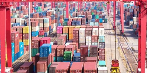 集裝箱上粘貼的（de）各種標簽是什（shí）麽材質的不幹膠材料？