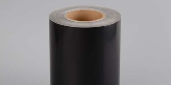 那PVC不幹膠材料和鏡麵（miàn）銅版紙呢（ne）？又有哪些區別？