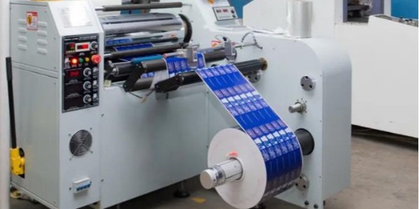 常說（shuō）不幹膠覆膜，怎（zěn）麽（me）覆的（de）你真的知道嗎？