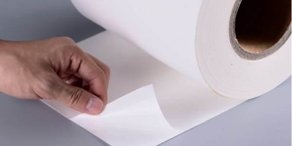 不幹膠材料中PP合成紙和銅版紙（zhǐ）哪個更好（hǎo）？