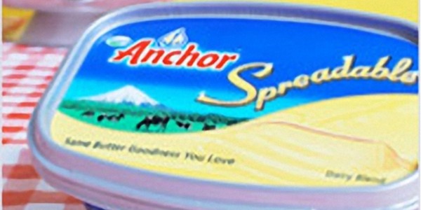 PP合成紙不（bú）幹膠材料與熱轉印紙的區別？