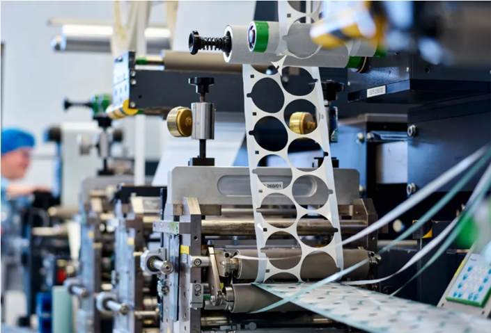 不幹膠材料模(mó)切(qiē) 不幹膠材料模切